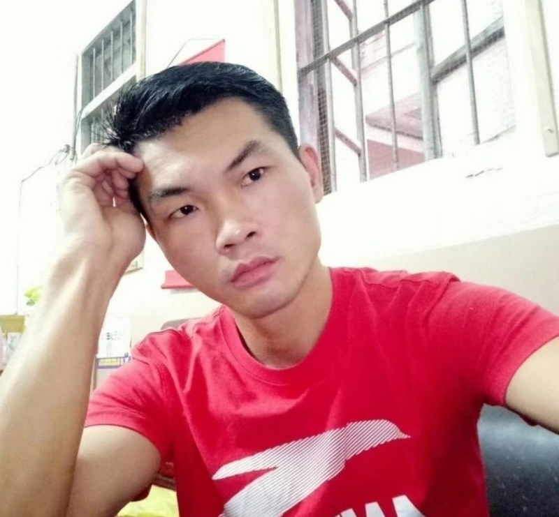 英俊的台灯的第一张照片--西安相亲服务中心