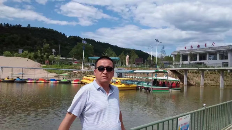 一三缺四的第一张照片--西安相亲服务中心