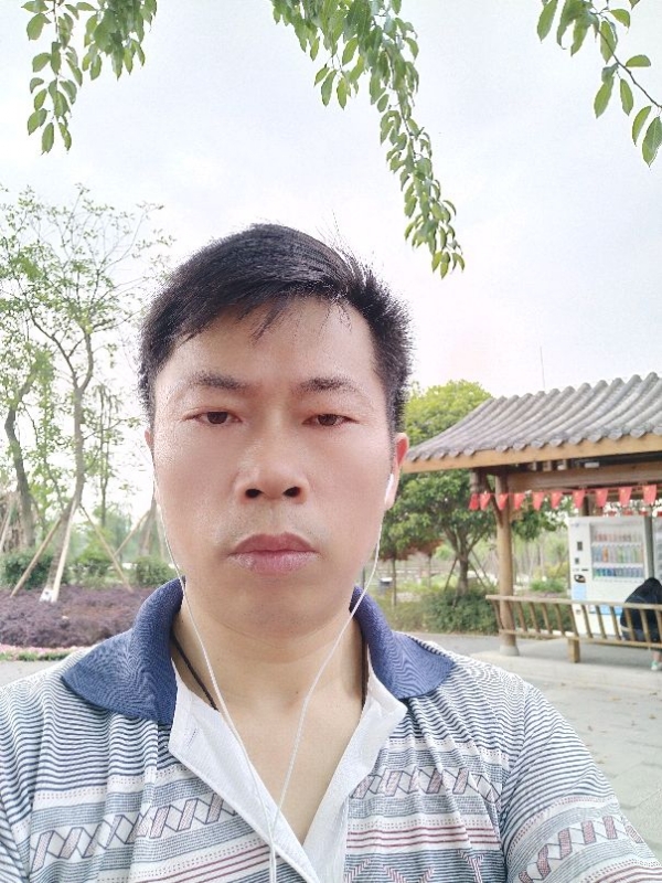 一个人的孤单的第一张照片--西安相亲服务中心