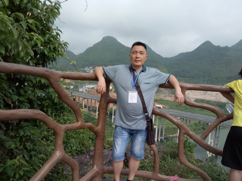 岁月无声的第一张照片--西安相亲服务中心