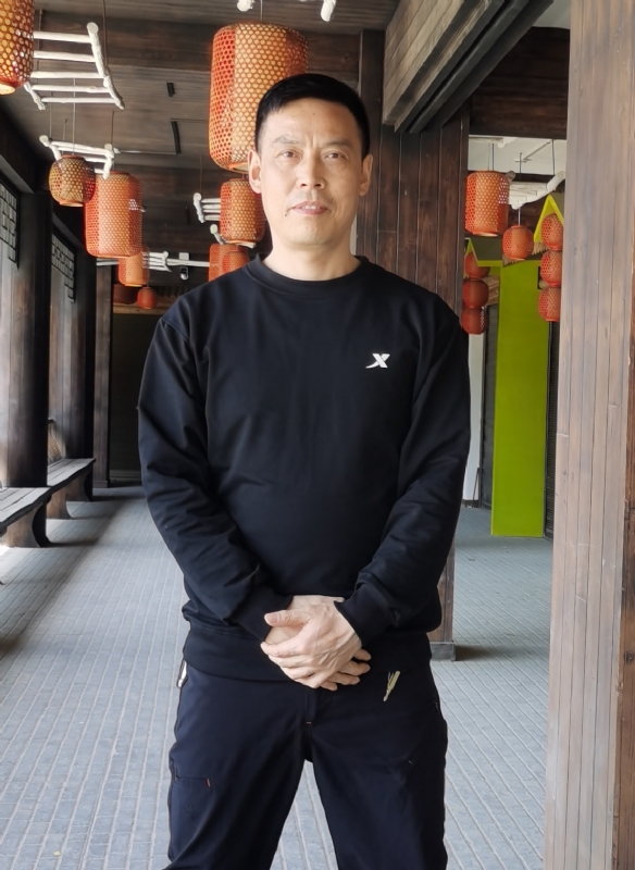 阳光总在风雨后的第一张照片--西安相亲服务中心