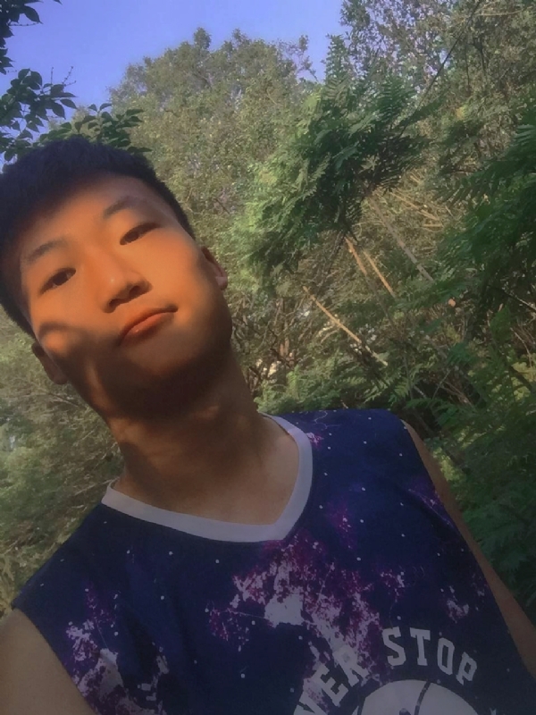 夏日的第一张照片--西安相亲服务中心