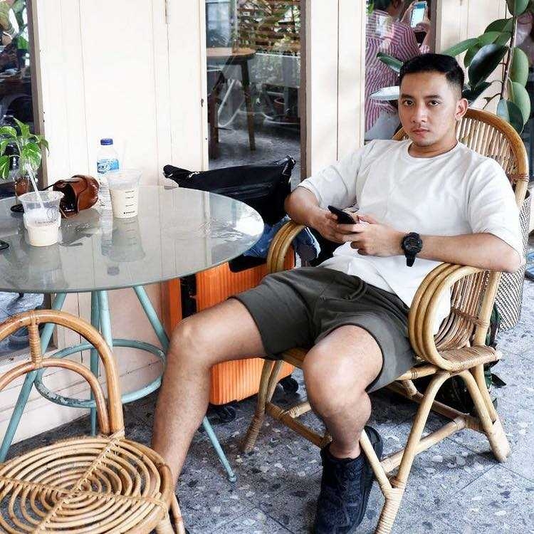 愛的供養的第一张照片--西安相亲服务中心