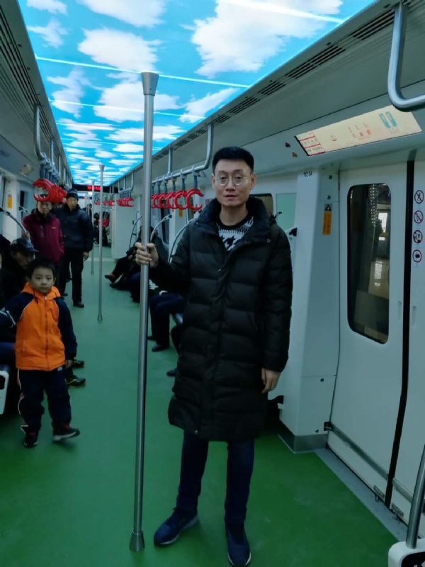 朱利安的第一张照片--西安相亲服务中心