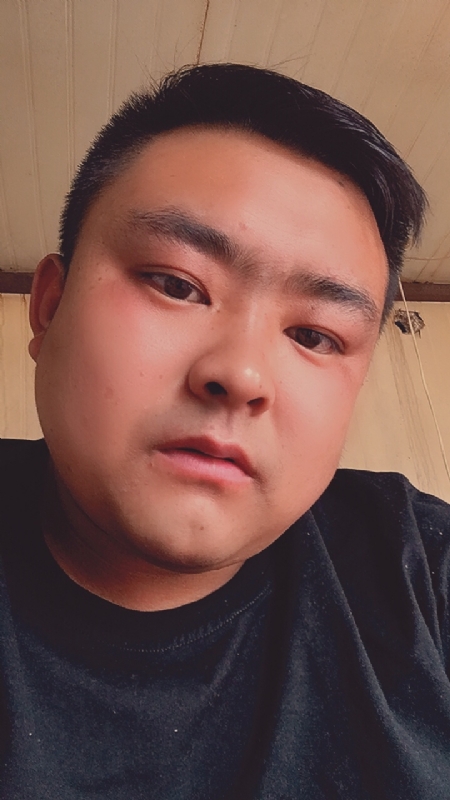 爱我所爱的第一张照片--西安相亲服务中心