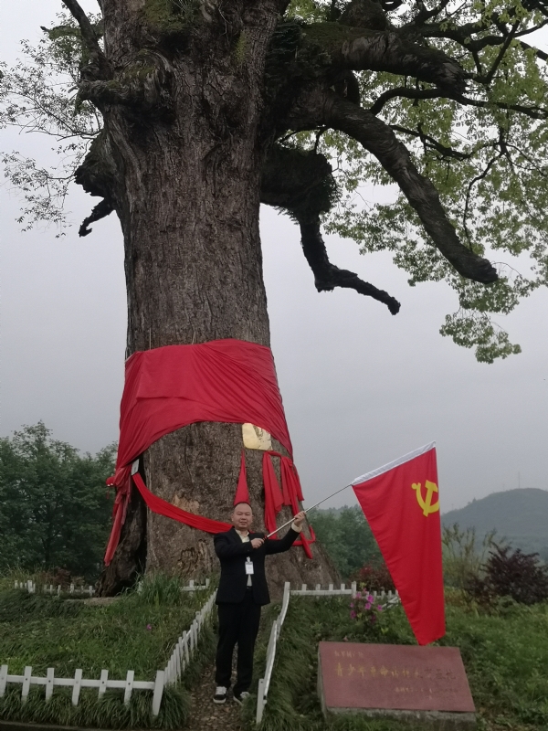 辉辉的第一张照片--西安相亲服务中心