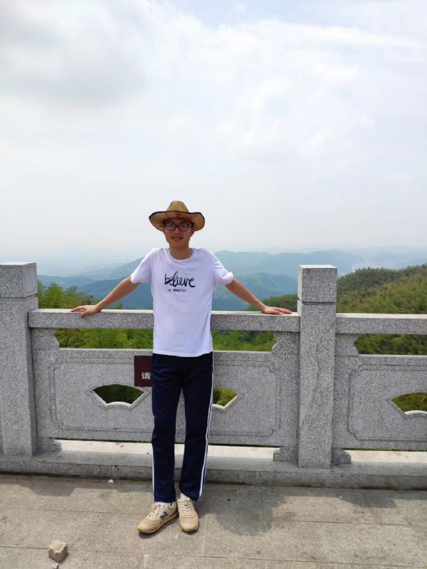 华华的第四张照片--西安相亲服务中心