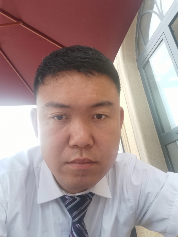 小龙哥的第一张照片--西安相亲服务中心