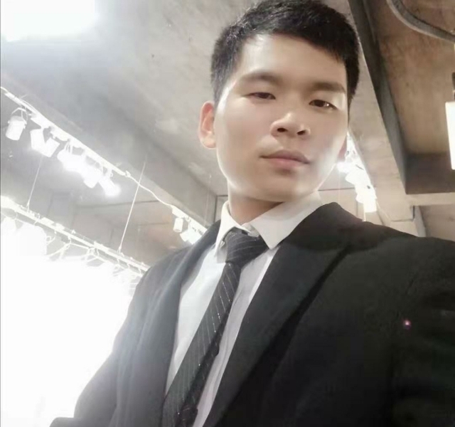 凌晨三点三分的第二张照片--西安相亲服务中心