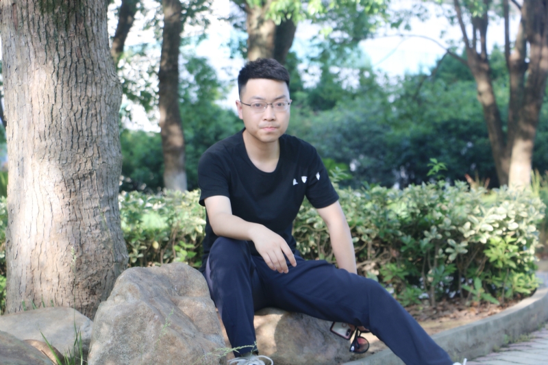 阿帆的第一张照片--西安相亲服务中心