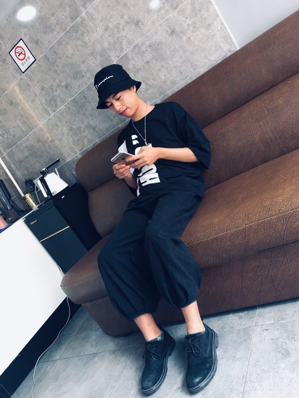 寻找的第三张照片--西安相亲服务中心