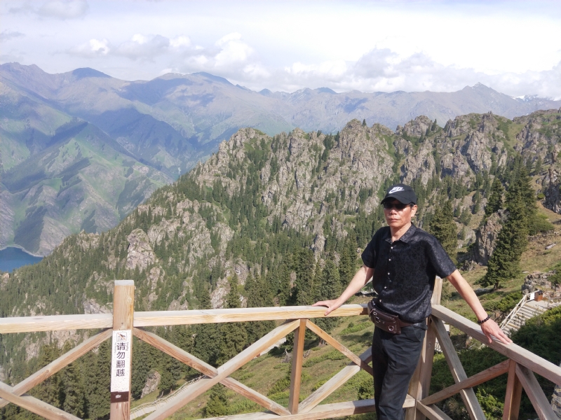 李清的第一张照片--西安相亲服务中心