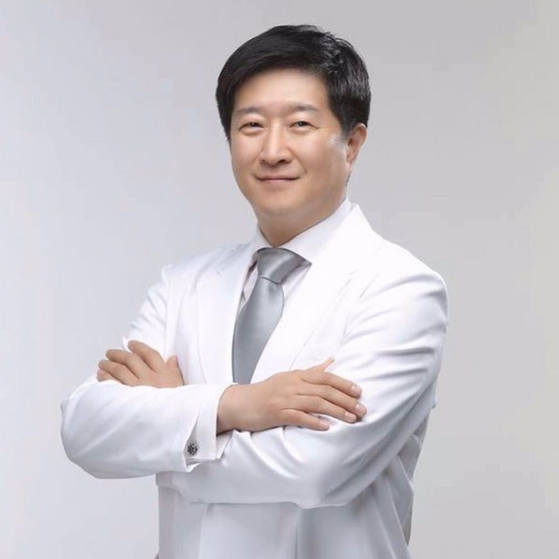 王伟的第五张照片--西安相亲服务中心