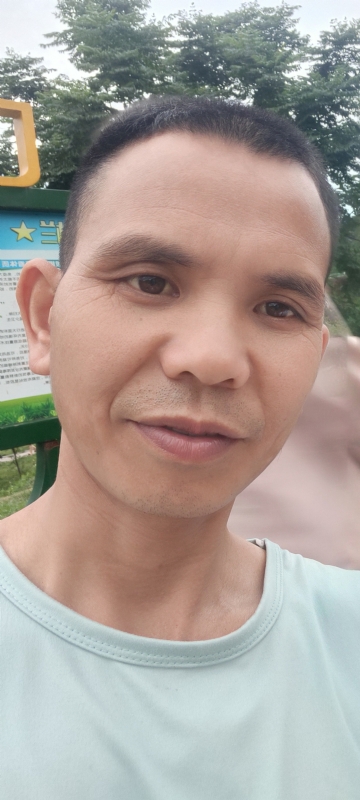 找个相爱的人结婚的第一张照片--西安相亲服务中心