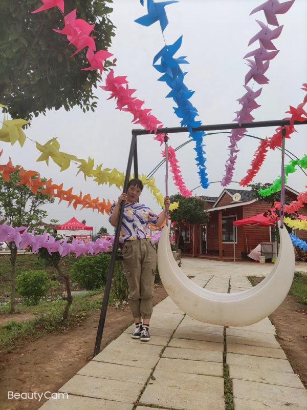 魏沐阳子的第二张照片--西安相亲服务中心