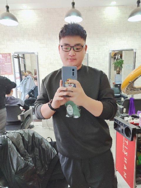 不吃香菜的第二张照片--西安相亲服务中心