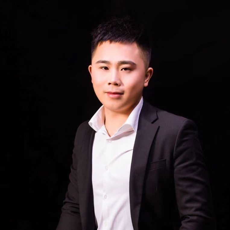 只欠东风的第一张照片--西安相亲服务中心