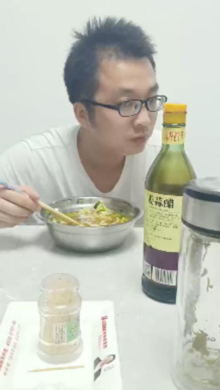 超超的第一张照片--西安相亲服务中心