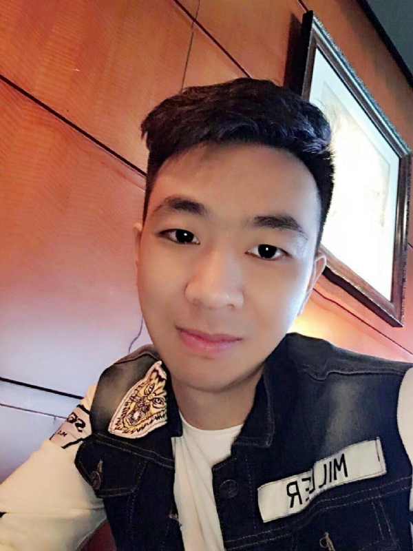 滞后的微笑的第三张照片--西安相亲服务中心