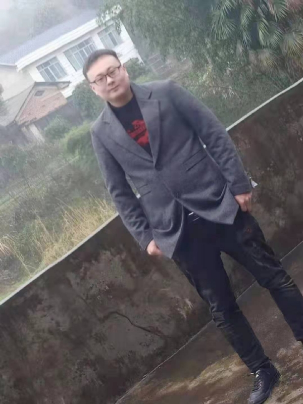 冰城的第一张照片--西安相亲服务中心