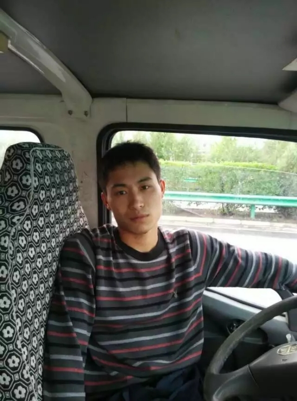 桦树林的第一张照片--西安相亲服务中心