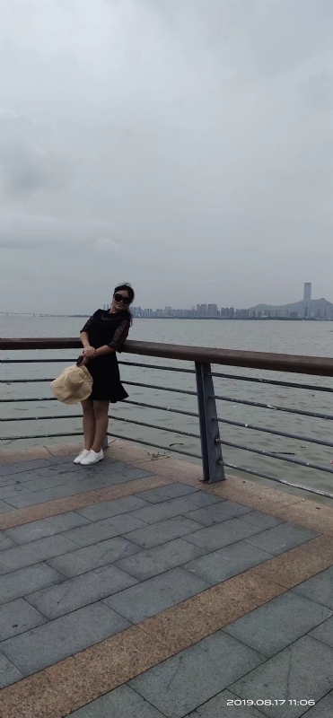 清秋的第一张照片--西安相亲服务中心