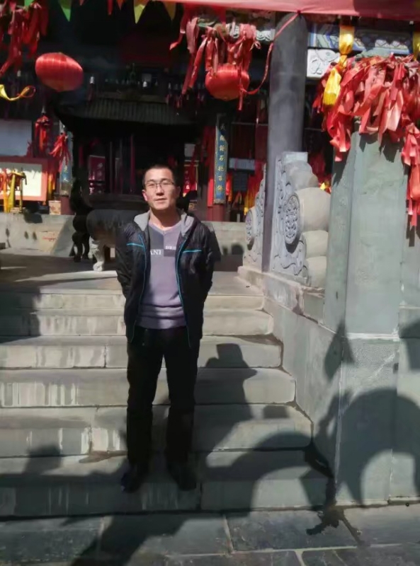 淡然的第一张照片--西安相亲服务中心