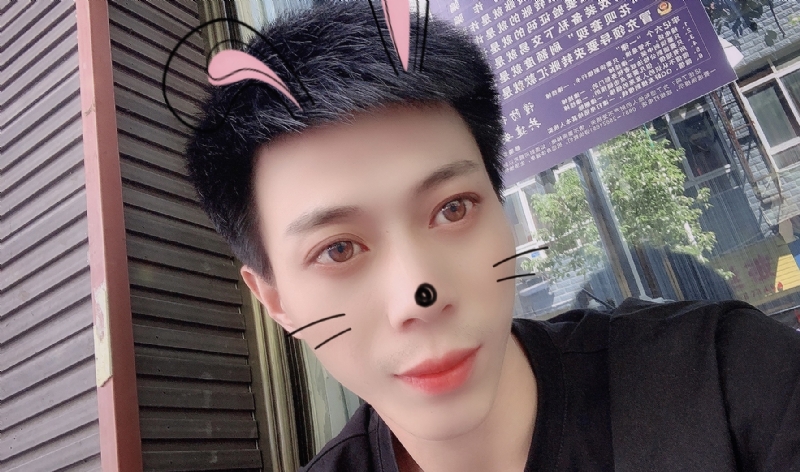 酒伴你的第一张照片--西安相亲服务中心