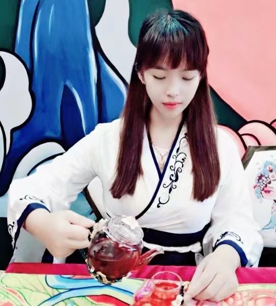 小玉的第一张照片--西安相亲服务中心