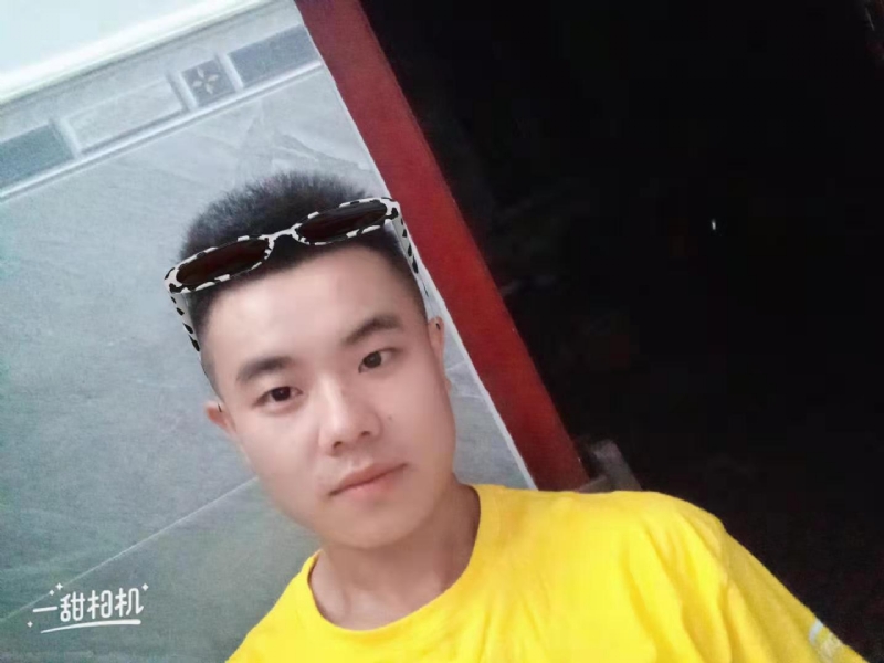 建国90周年的学渣的第一张照片--西安相亲服务中心