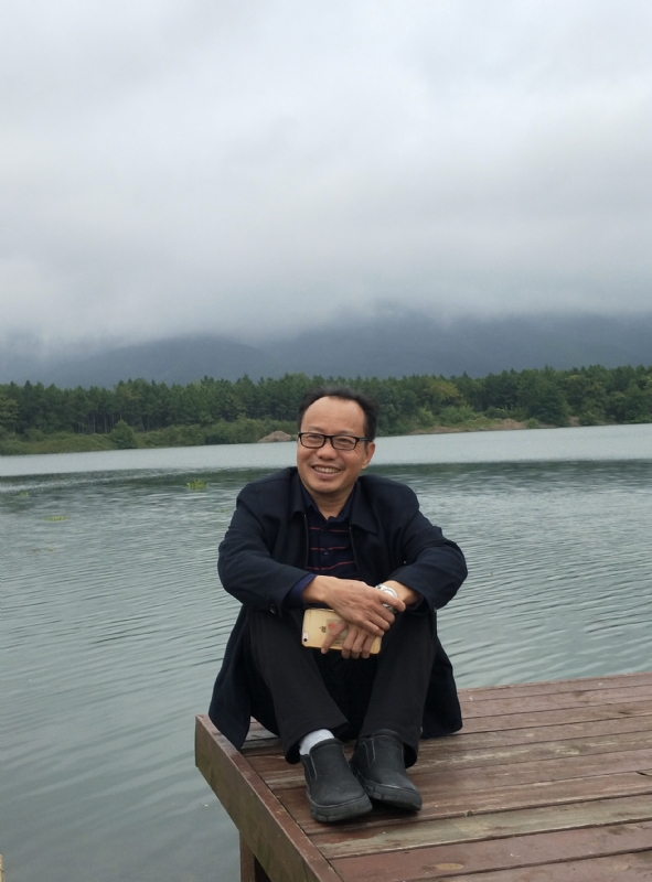 老牛的第一张照片--西安相亲服务中心