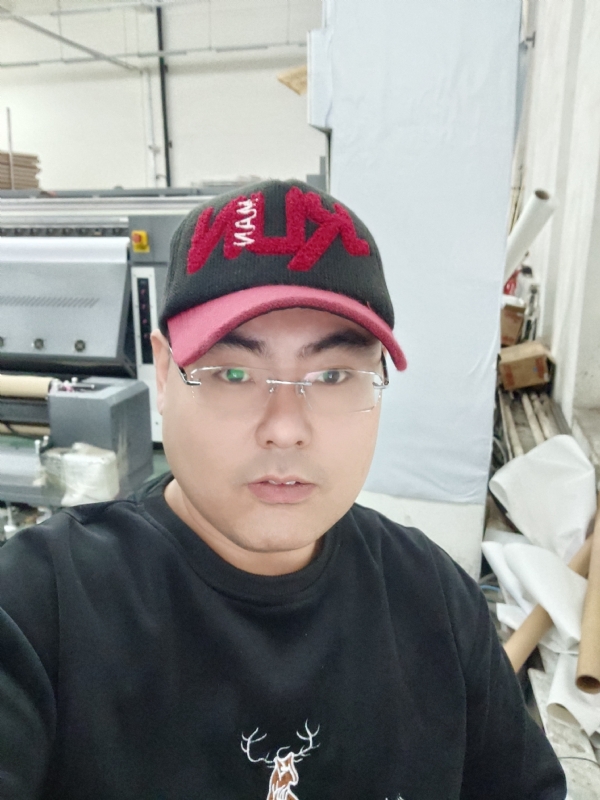 胖子的第一张照片--西安相亲服务中心