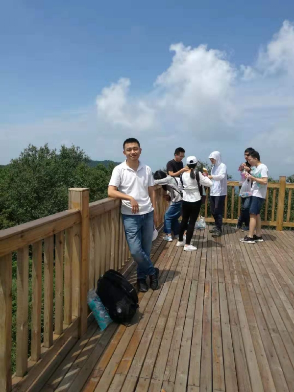 王亦之的第二张照片--西安相亲服务中心