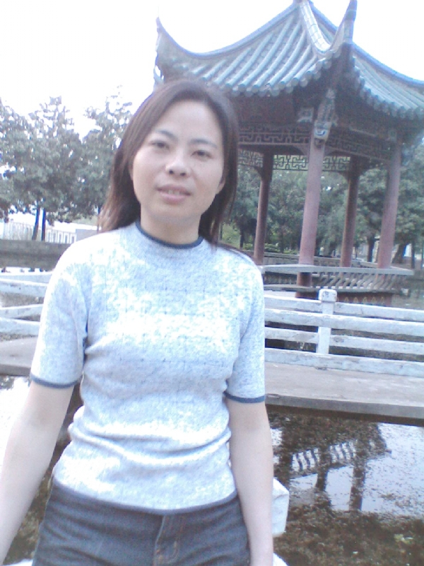 小草的第二张照片--西安相亲服务中心