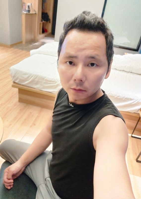 爱远的要命的第一张照片--西安相亲服务中心