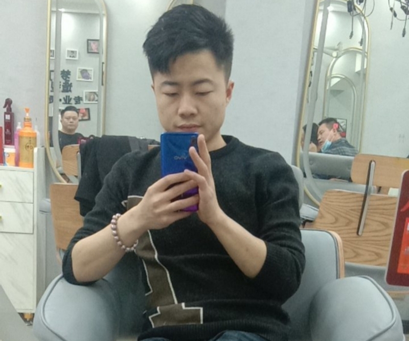 无法自拔的第一张照片--西安相亲服务中心