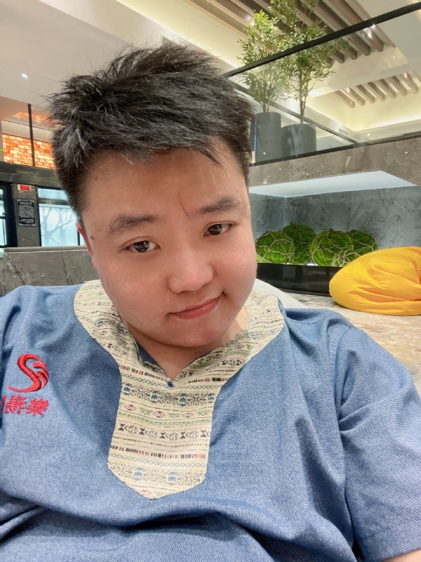 小恶魔的第二张照片--西安相亲服务中心