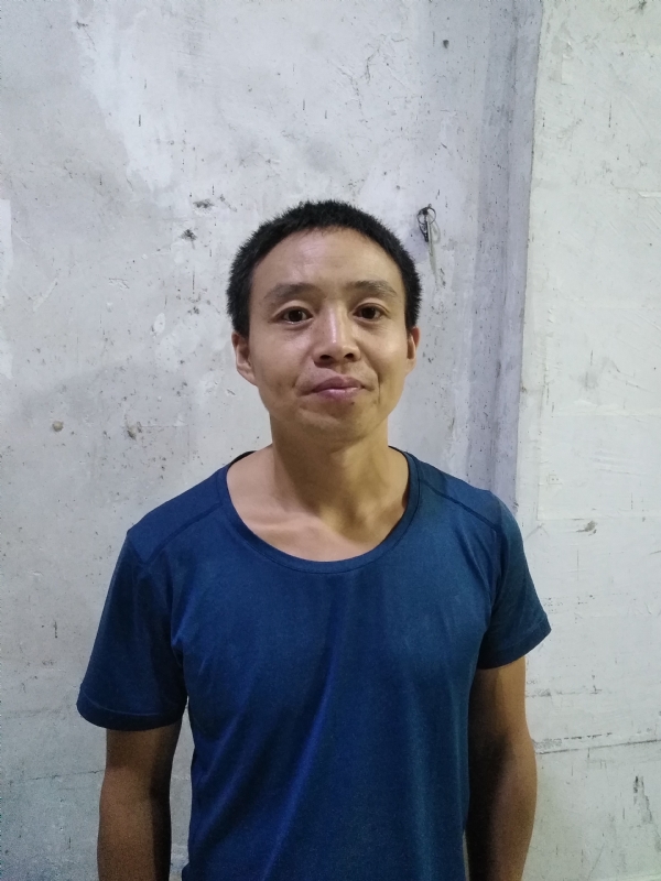 栋哥的第一张照片--西安相亲服务中心