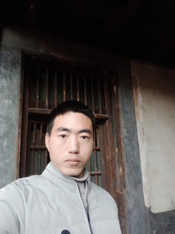 嫁与娶的第一张照片--西安相亲服务中心