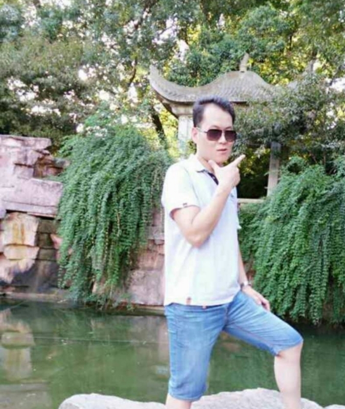 随缘的第一张照片--西安相亲服务中心