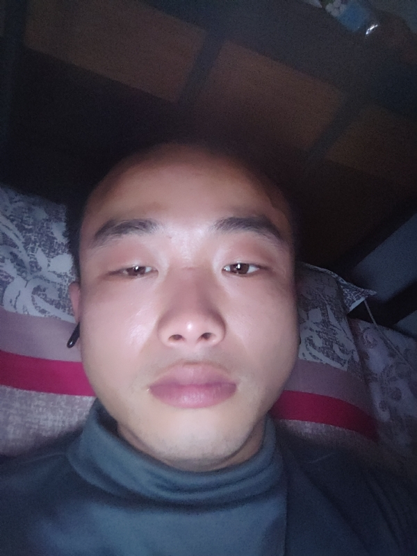 偏爱的第一张照片--西安相亲服务中心