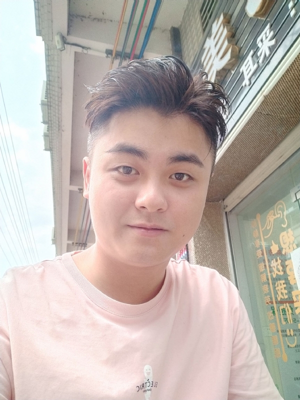 李健诚的第一张照片--西安相亲服务中心