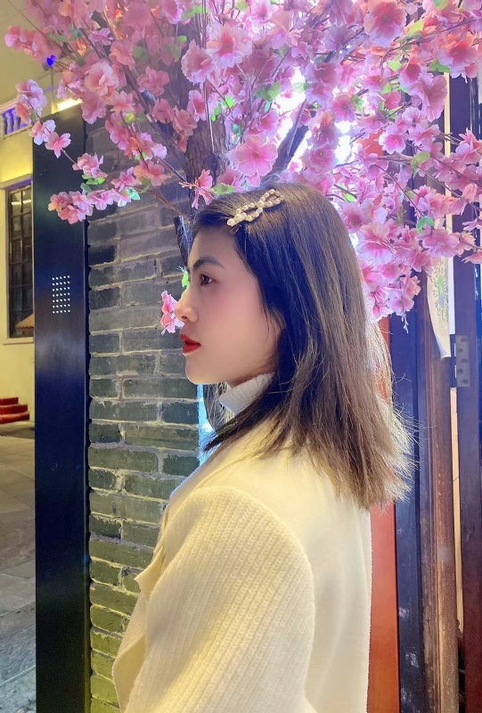 大眼妹的第一张照片--西安相亲服务中心