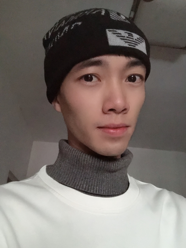 小良先生的第一张照片--西安相亲服务中心