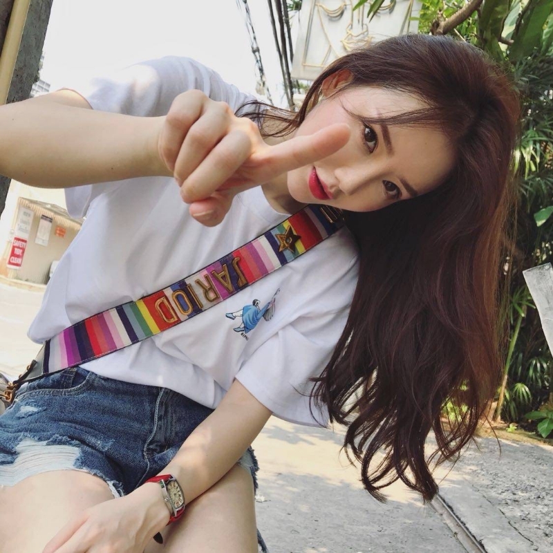 Lisa的第一张照片--西安相亲服务中心