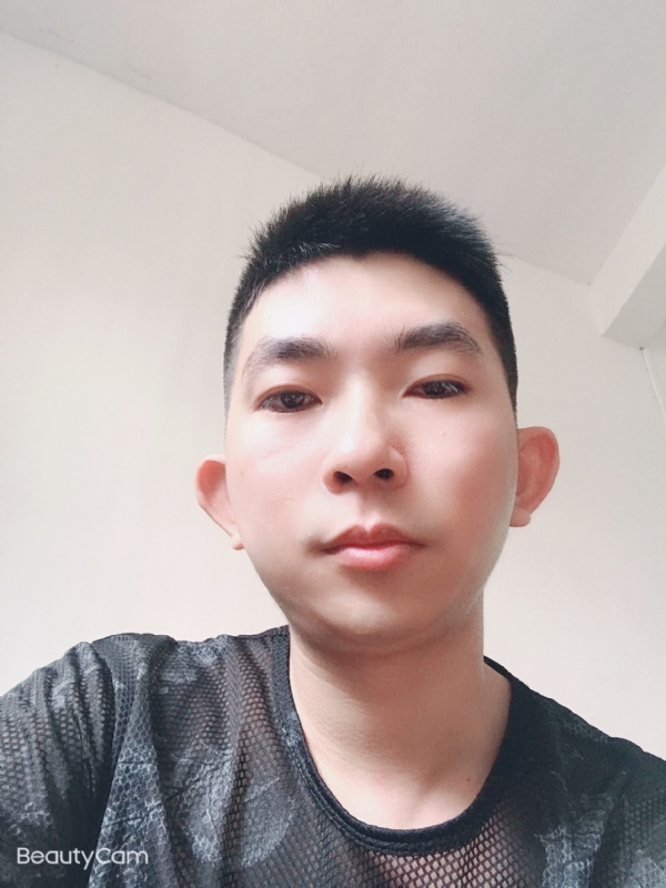 诚恳的第一张照片--西安相亲服务中心