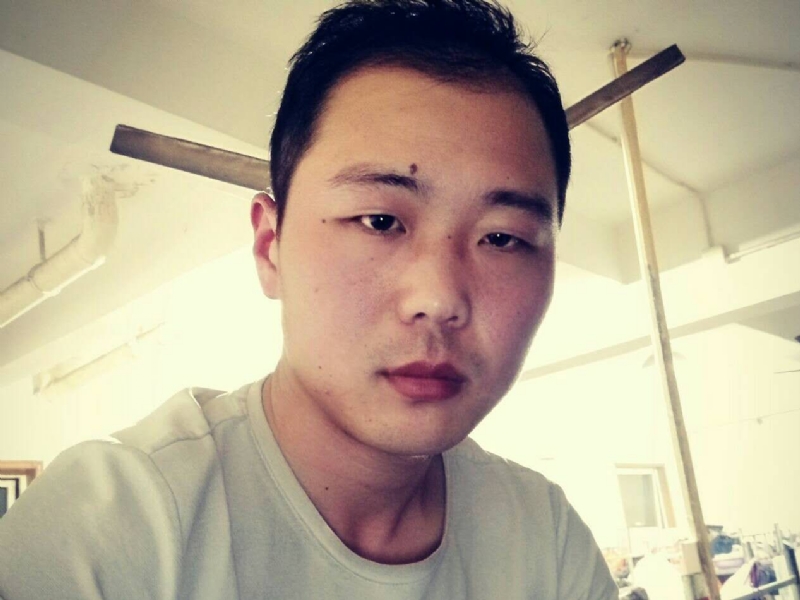 听听那冷雨的第二张照片--西安相亲服务中心