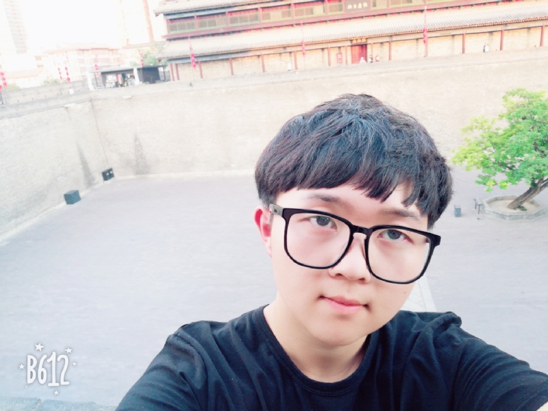 白夜行中人的第三张照片--西安相亲服务中心