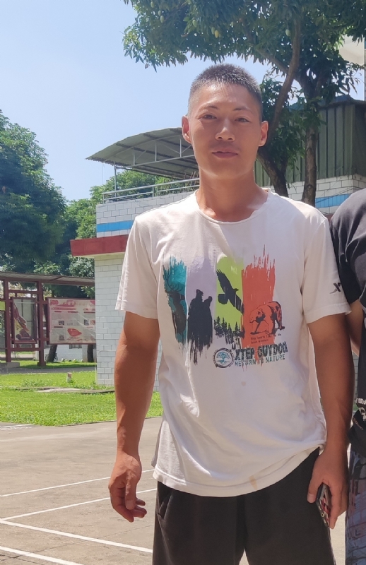 孤鹰的第一张照片--西安相亲服务中心