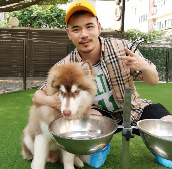 坚持的第一张照片--西安相亲服务中心